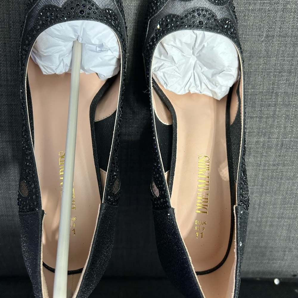 Dream Pairs Black Heels Elegant Design